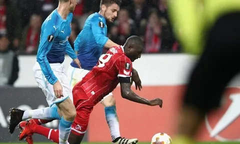 Hết động lực thi đấu, Arsenal gục ngã trên đất Đức