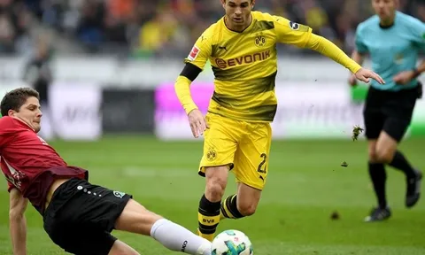 Highlights: Hannover 96 4-2 Dortmund (Vòng 10 giải VĐQG Đức)