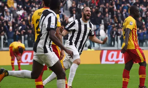 Highlights: Juventus 2-1 Benevento (Vòng 12 Serie A)