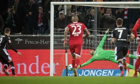 Highlights: M'Gladbach 2-1 Bayern Munich (Vòng 13 Bundesliga)