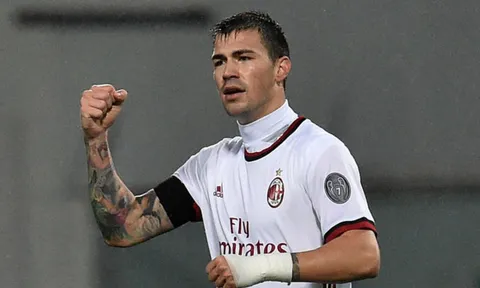 Highlights: Sassuolo 0-2 AC Milan (Vòng 12 Serie A)