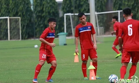 HLV Mai Đức Chung chơi bài ngửa với Campuchia