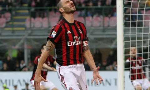 HLV Capello chê bai Bonucci không biết phòng ngự