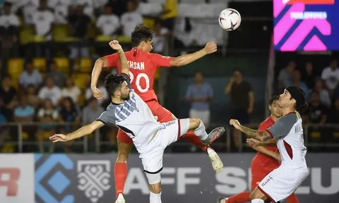 HLV Fandi Ahmad của Singapore nói gì sau trận thua trước Philippines?