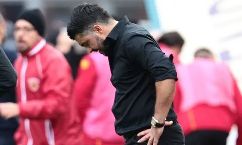 HLV Gattuso: 'Bị dao đâm không đau bằng thủng lưới kiểu này'