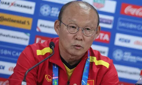 HLV Park Hang-seo: "Văn Lâm đứng không đúng vị trí"
