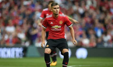 HLV Mourinho 'đặt cược' vào Andreas Pereira