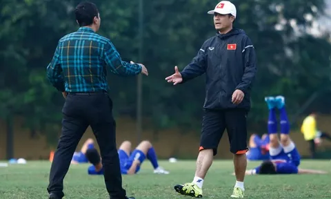 "HLV nội sợ lên đội tuyển Việt Nam vì VFF can thiệp quá nhiều"