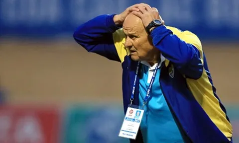 Thua trận, HLV Petrovic nói ra sự thật phũ phàng của V-League