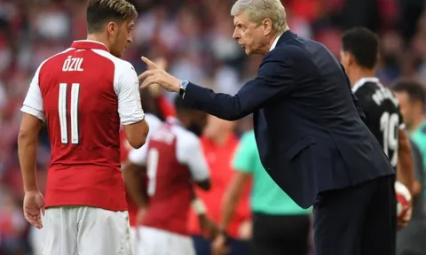 HLV Wenger: Không Ozil, đã có Iwobi, Wilshere