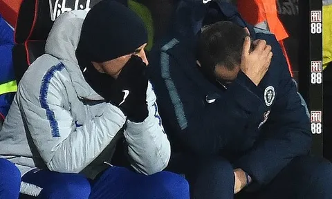 Họ đã nói: "Sa thải Sarri, mang Mourinho trở lại"