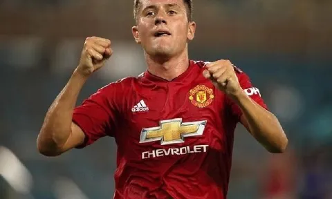 Hòa thất vọng, Man Utd vẫn đón nhận tin vui về lực lượng