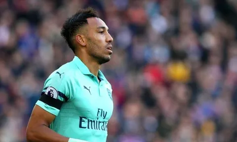 Hòa tiếc nuối, Aubameyang công khai chỉ trích Emery