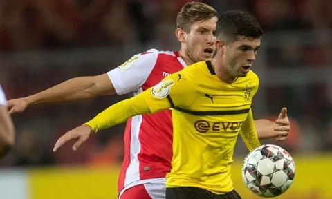 Hơn 90% fan Quỷ đỏ muốn Man Utd chiêu mộ sao Dortmund