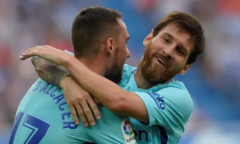 Hỏng phạt đền, Messi vẫn lập cú đúp giúp Barca hạ gục Alaves