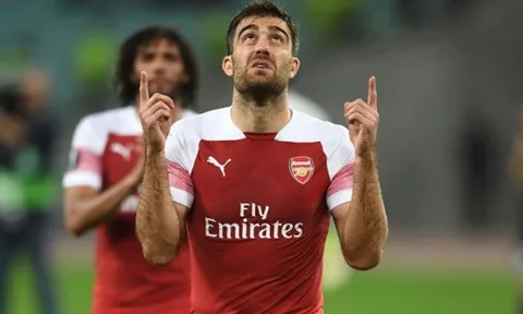 Cơ hội nào cho hàng thủ chắp vá của Arsenal trước tiền đạo Liverpool?