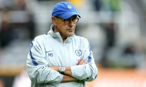 Hủy diệt Burnley, Sarri viết nên trang sử mới tại Chelsea