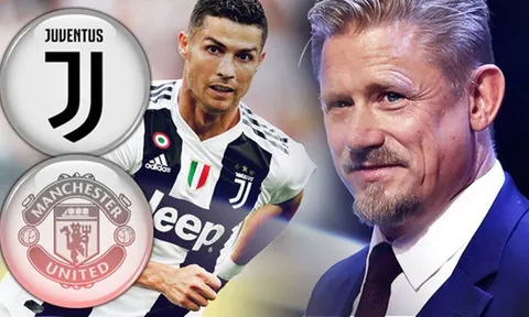 Huyền thoại Man United "mướt mồ hôi" khi được hỏi về Ronaldo