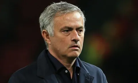Scholes: "Tôi phát bệnh với mấy lời rên rỉ của Mourinho"