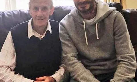Huyền thoại Man Utd qua đời, David Beckham gửi lời tri ân xúc động
