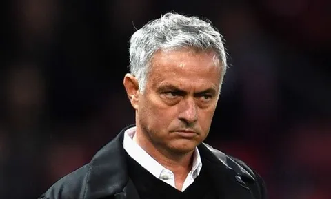 Huyền thoại Ro "béo" phản ứng MẠNH MẼ khi được hỏi về Mourinho