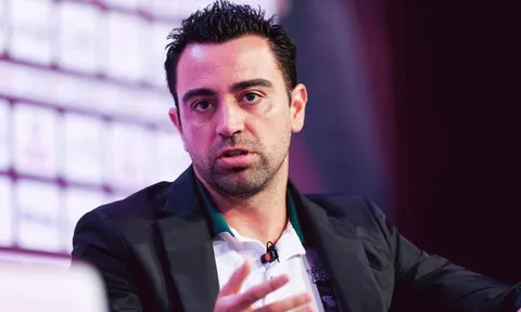 Huyền thoại Xavi: 'Lò La Masia đang làm cái trò gì vậy?'