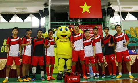 Fraser Sport vô địch giải giao hữu futsal CLB Borussia Dortmund (BVB)