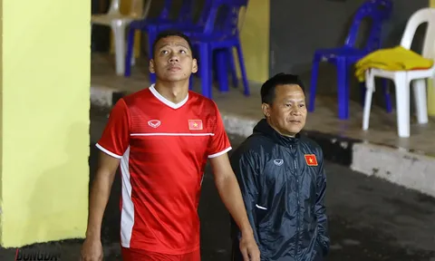 Tuyển thủ Việt Nam ngỡ ngàng với "chảo lửa" Bukit Jalil