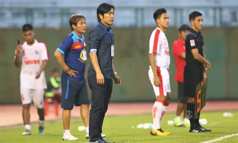 HLV U21 HAGL: Cầu thủ phải đá đẹp và cống hiến