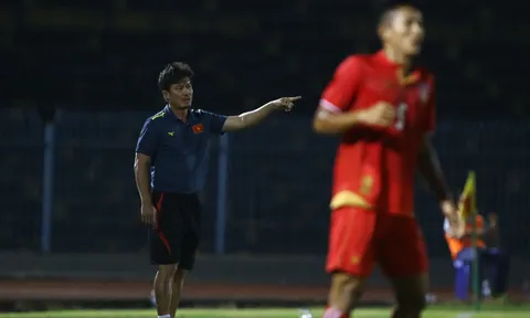 "Đổi tài" ngoài đường biên, U21 Việt Nam thắng giòn giã Myanmar