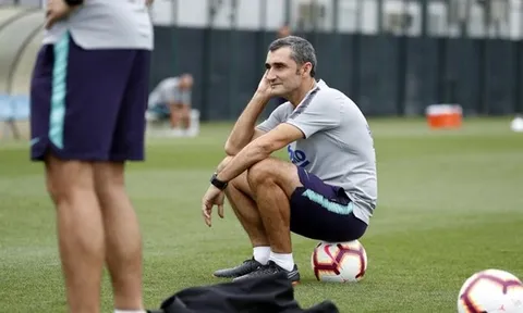 Đụng bảng tử thần Champions League, HLV Valverde phát biểu BẤT NGỜ