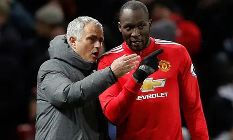 Lukaku tiết lộ phản ứng của Mourinho trong giờ nghỉ trận Newcastle