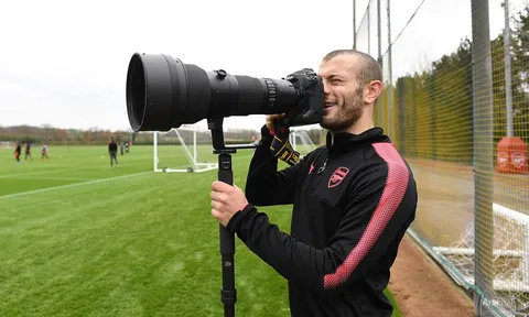 Jack Wilshere nhí nhố, sắp bàn tương lai với Wenger