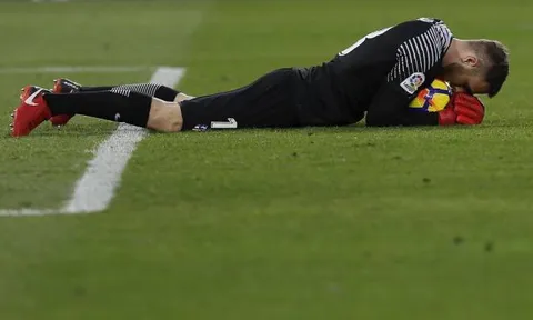 Jan Oblak từ chối PSG, Atletico Madrid vui mừng