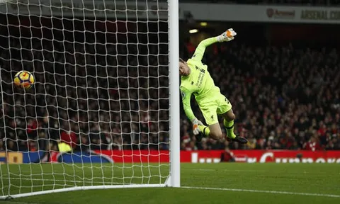 Jenas chê Mignolet không đủ trình bắt cho Liverpool