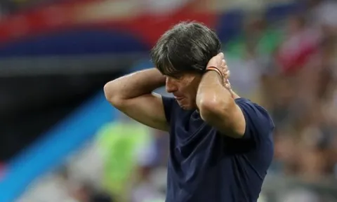Joachim Low và tuyển Đức lập kỷ lục sau thất bại ê chề trước Hà Lan