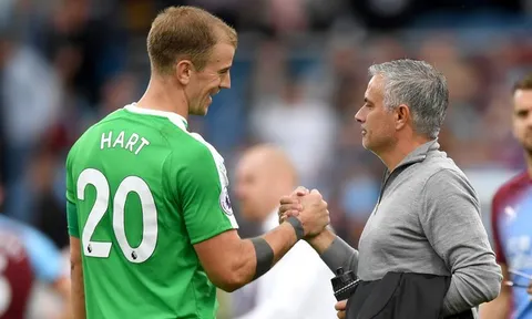 Joe Hart TIẾT LỘ bí quyết khiến Pogba ôm hận trên chấm phạt đền