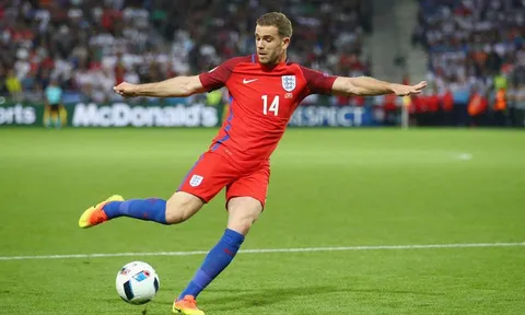 Jordan Henderson thể hiện ra sao trước Slovakia?