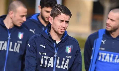 Jorginho chẳng kém gì Marco Verratti