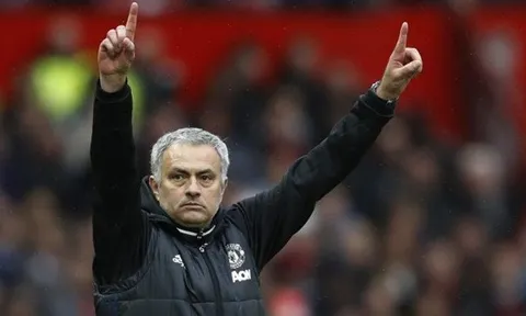 Xin hãy là Jose Mourinho của ngày hôm qua!