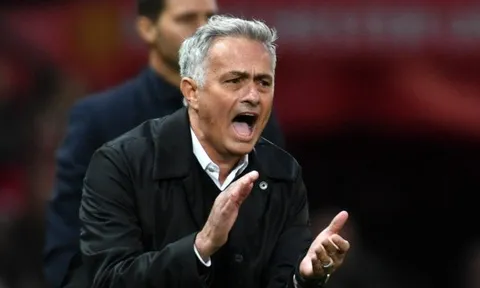 Mourinho chiến thắng nhưng Man United... 'thất bại'