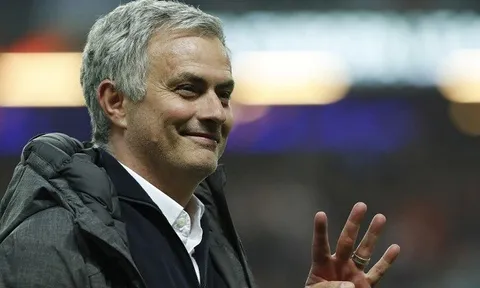 Jose Mourinho muốn đòi "cả vốn lẫn lãi" với Antonio Conte