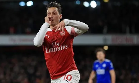 Mesut Ozil: "Tôi không đôi co với những người nói sau lưng mình"
