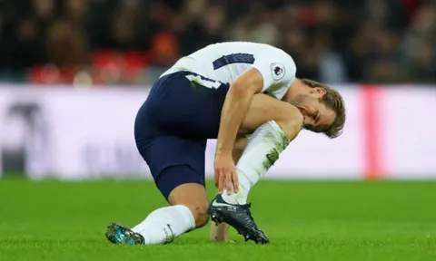 Kane nén đau để cán mốc 100, nhưng Tottenham vẫn không vui
