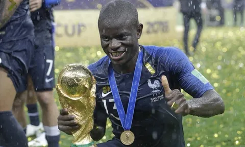Kante nói về cảm giác cầm trên tay cúp vàng World Cup
