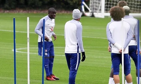 Kante trở lại sân tập, Chelsea giờ mới chạy đua với thành Manchester