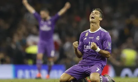 Khi bóng vàng cũng chẳng còn xứng với Ronaldo