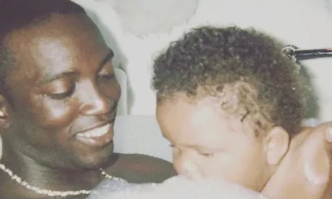 Khi Dwight Yorke đính chính tình cảm với con trai, người yêu cũ có động thái bất ngờ