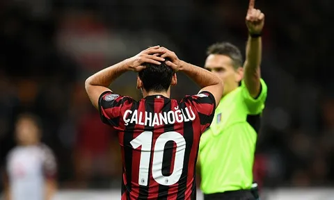 Khi San Siro 'không thèm' đứng về phía Milan