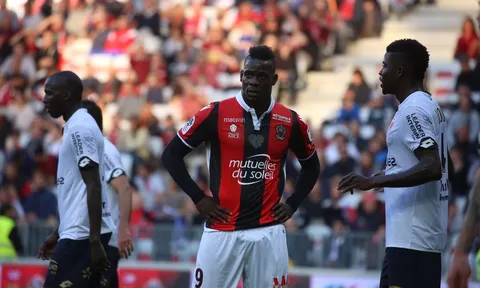KHÓ TIN: Balotelli lại bị trọng tài đuổi oan ở Ligue 1